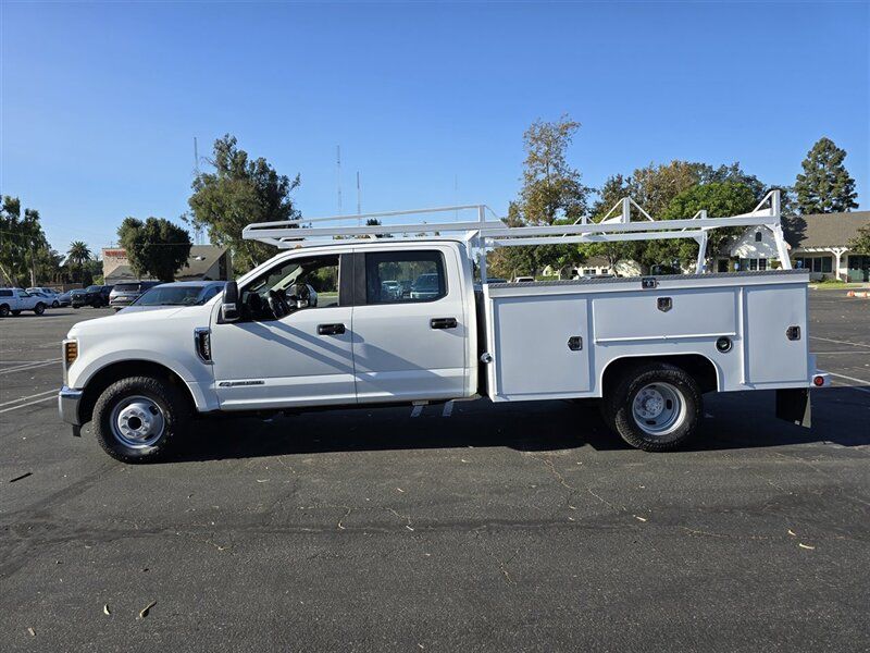 2019 FORD F350 XL UTILITY 6.7L DIESEL,NEW TIRES,LADDER RACK!