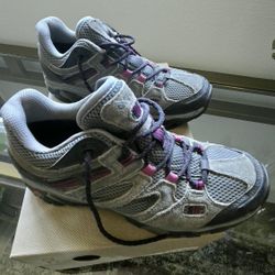 Women's Hiking Shoes 7.5