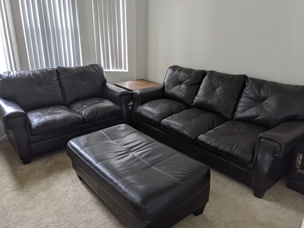 2 Couch Set