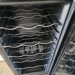 Ivation 13.6" - 18 Bottles Free Standing Wine And Beverage Cooler 