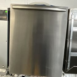 🔥 Bosch 24” Stainless Steel Dishwasher – Open Box 🔥