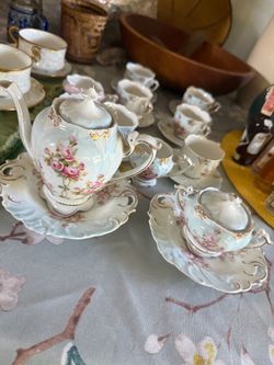 Vintage Wild Rose 16pc Tea Set