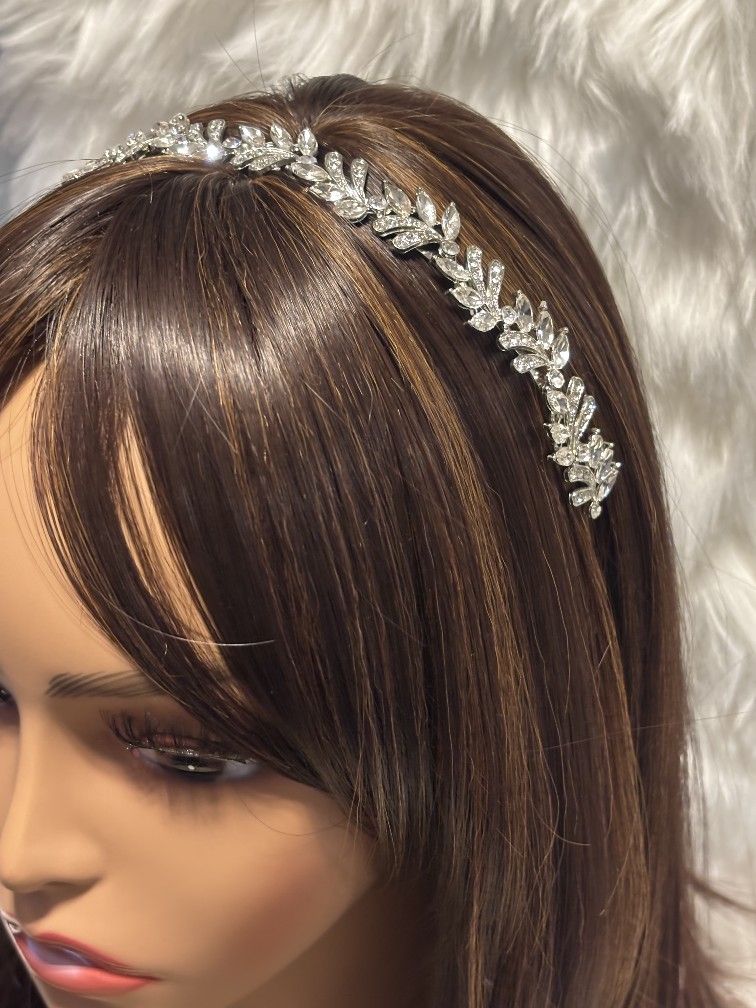 New, Bridal Wedding Or Quinccenita Head Piece, Headband, Silver, Stunning See Photos 