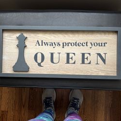 Queen Wall Print Decor 10x24
