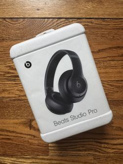 Beats studio pro ✨ New On The Box
