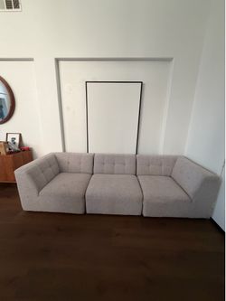 Modern  3-Seat Sofa – Light Gray | Good Condition