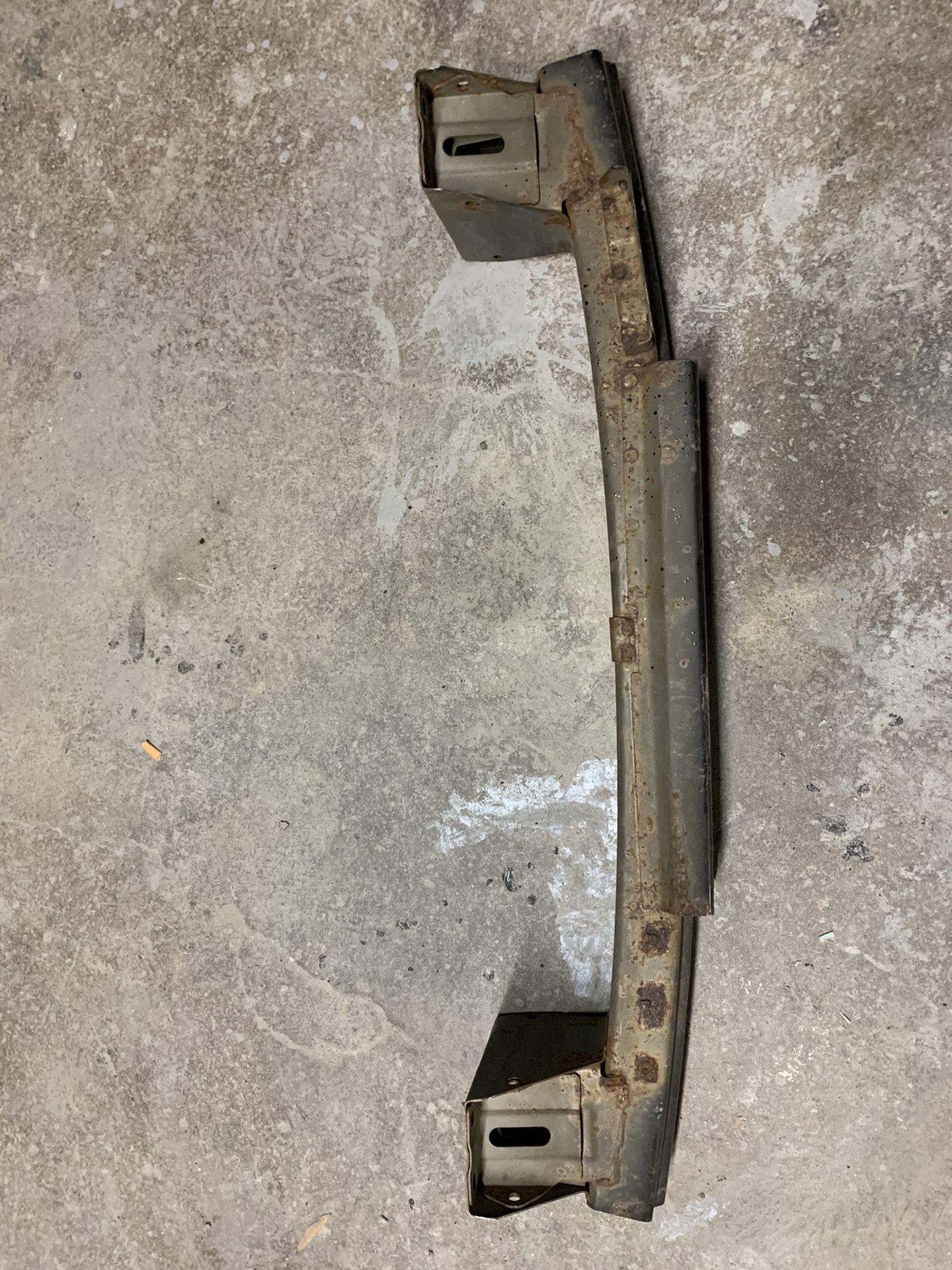 2013 Honda Crosstour Used Rear Reinforcement Bar for the rear bumper