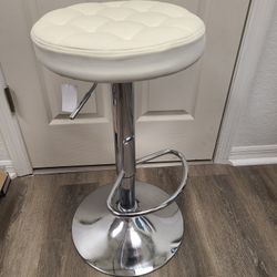 Adjustable Bar Stool 
