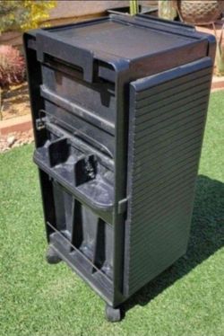Black Mobile Caddy Station