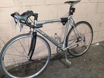 BIKE  CANNONDALE  HAND MADE IN USA