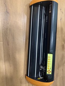 GCC Expert II 24" Vinyl Cutter Plotter Machine