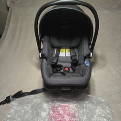 Graco Infant Car Seat.