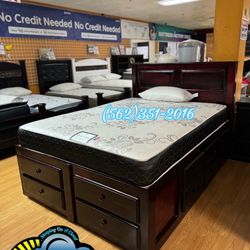 Queen Bed Complete With Mattress Storage Drawers 