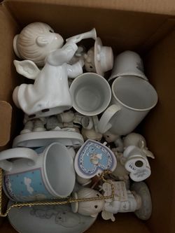 precious moments figures and souvenirs