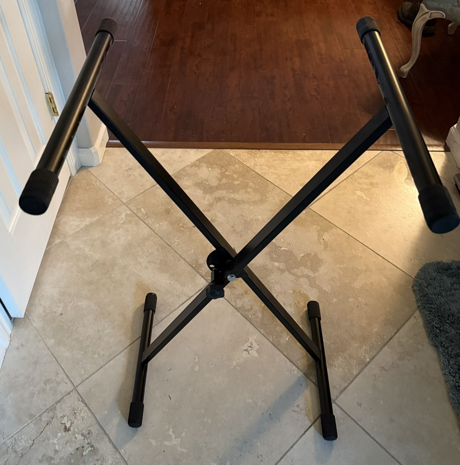 Adjustable keyboard stand