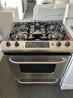 GE stainless steel slide in gas stove