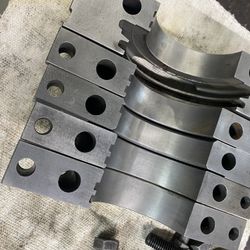 351 Cleveland 4 bolt main caps  1970-74 