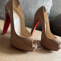 Christian Louboutin Heels 36.5