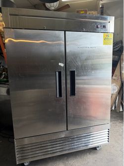 Nearly new commercial 2-door freezer