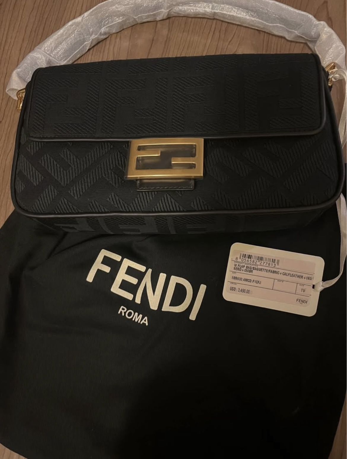AUTHENTIC NWT FENDI BLACK BAGUETTE