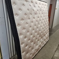King Size Mattress  ( LIKE NEW )