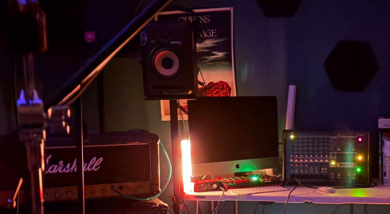 IMAC W/LOGIC PRO X