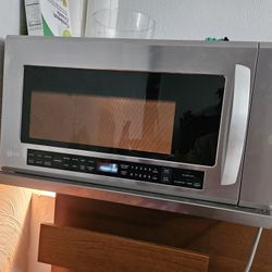 LG Overstove Microwave 