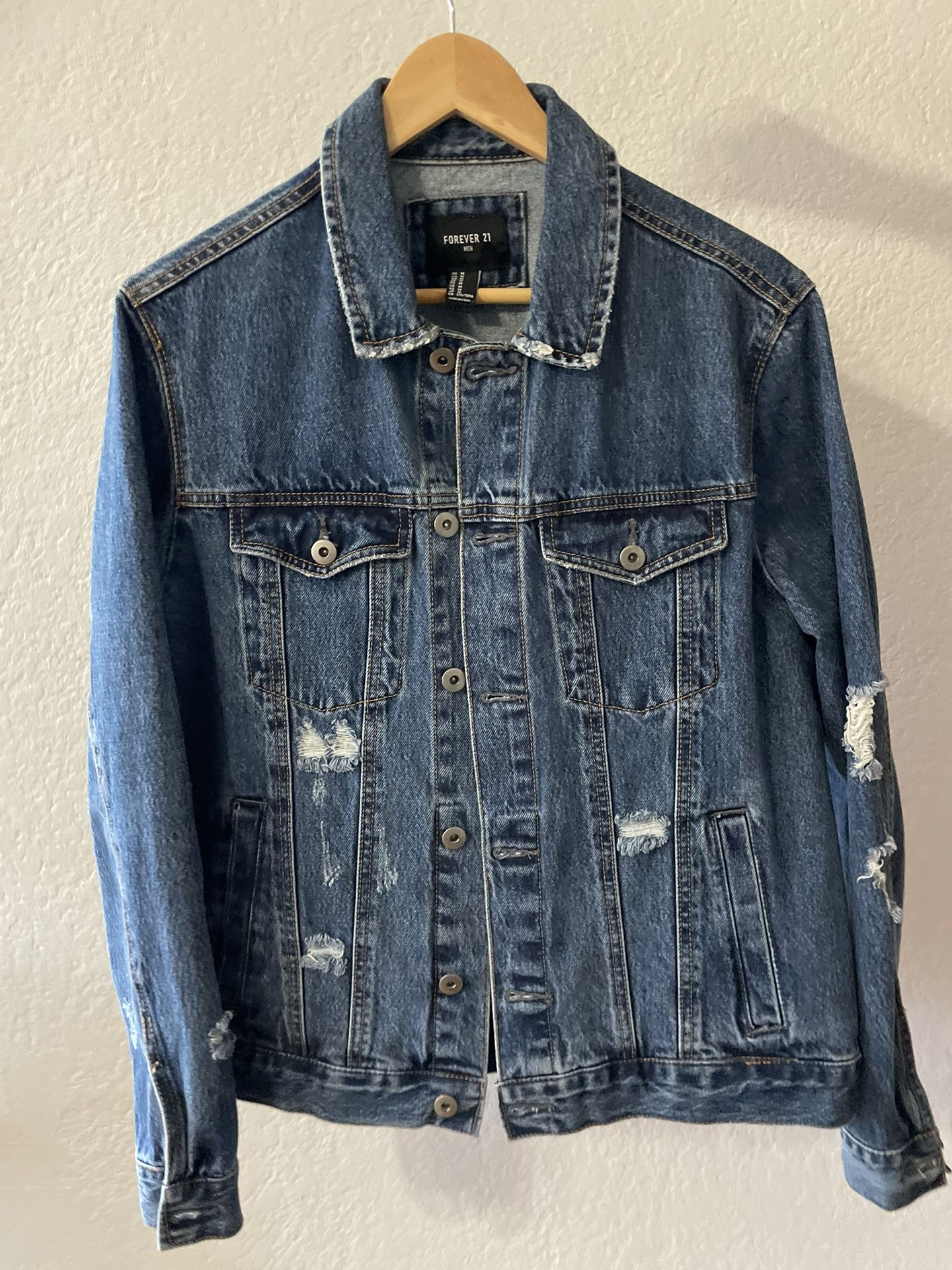 Men’s Denim Jacket Size M