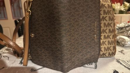 Wristlet wallet MK