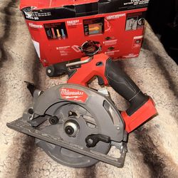 "The saw is a model 2834 with a 7 1/4 inch blade" excellent