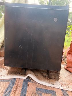 Hisense dorm sized electric refrigerator