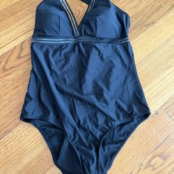 New Without Tags Swim Suit Woman’s Torrid Size 1x 