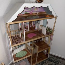 Doll House 