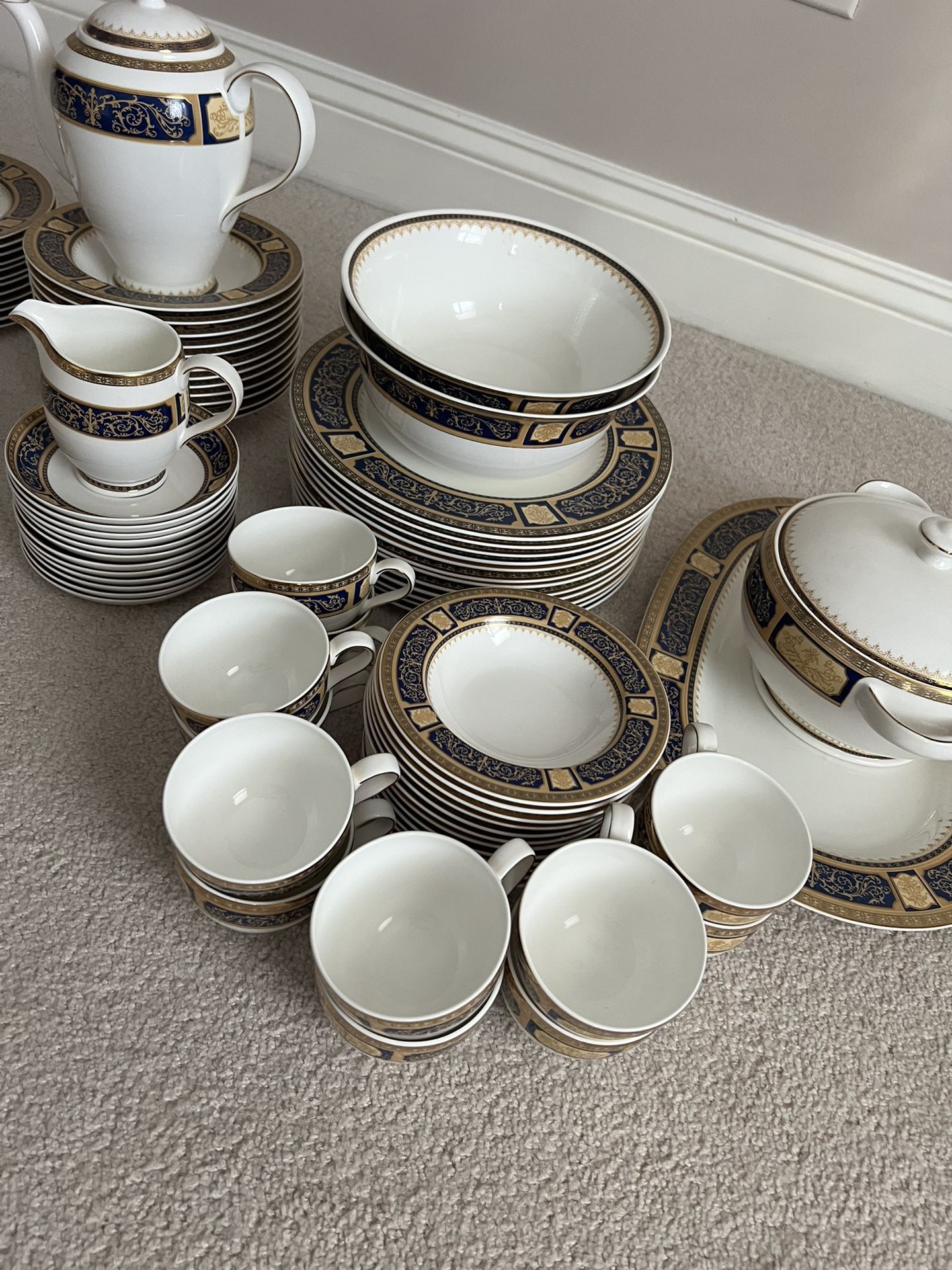 Very Beautiful Dishes For Sale