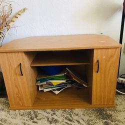 Entertainment Center In Very Good Condition 