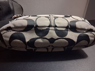 Authentic coach cross body or shoulder