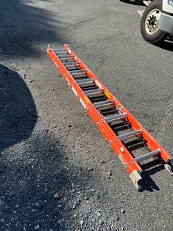 20’ Werner fiberglass extension ladder