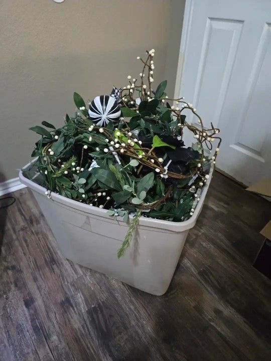 Pottery Barn Garland Greenery