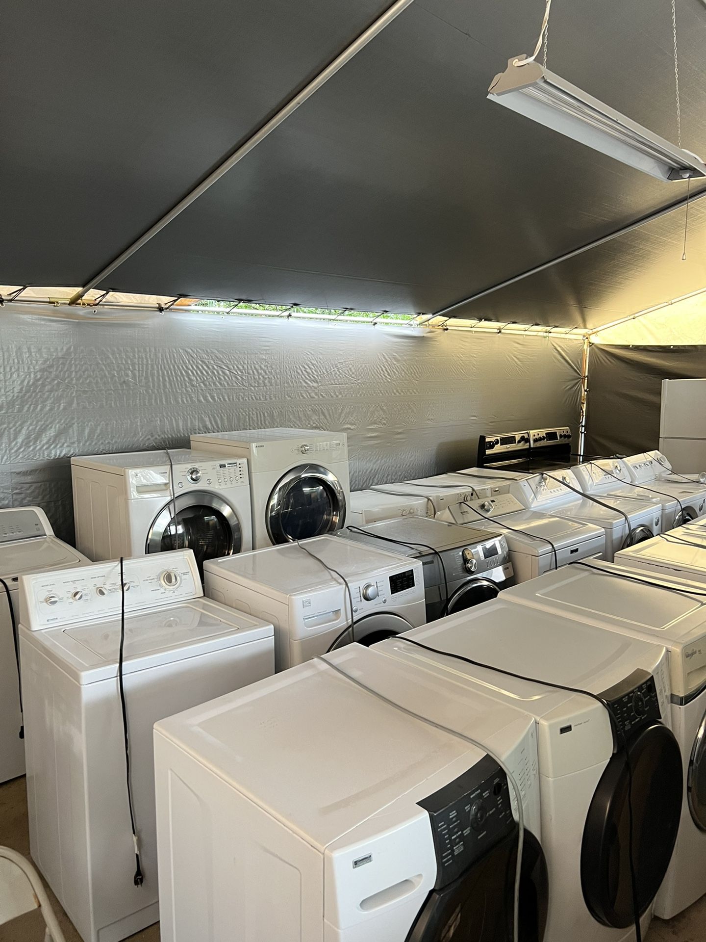 Washers/Dryers/Refrigerators Lakeside!