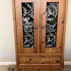 Matching Armoire And Queen Bed Frame