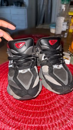 New Balance 9060 Sneakers