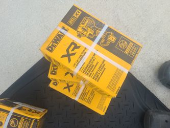 Dewalt 20v XR 3 Speed Impact Wrench 