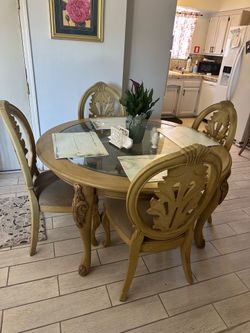 Ashley furniture glass kitchen table & chairs