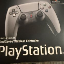PS5 30th anniversary controller limited edition
