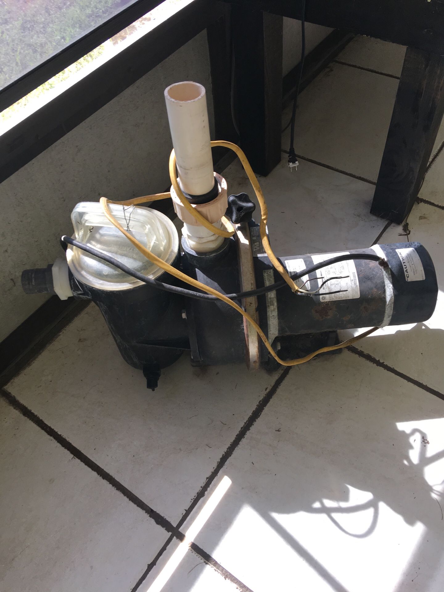 Pool pump and filter in good condition