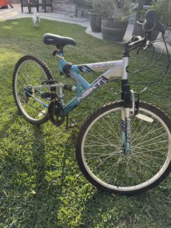 Bike 18 Speed  Comes With 2 Extra Intertubes 