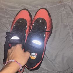 Nike Air Max Dn8 Size: 9