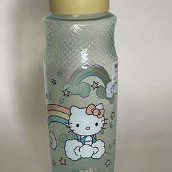 Zak! Hello Kitty Water Bottle 