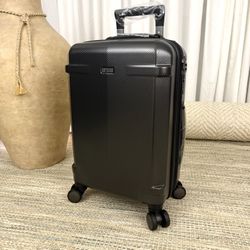 Hartmann Century Deluxe Carry-on Spinner Luggage Suitcase 