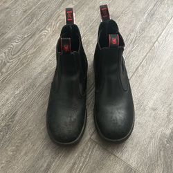 Used 9.5 Redback Boots In Good Condition! $60